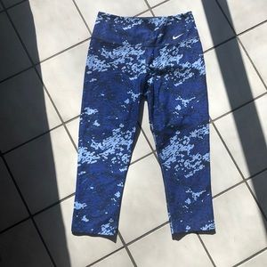 Nike leggings